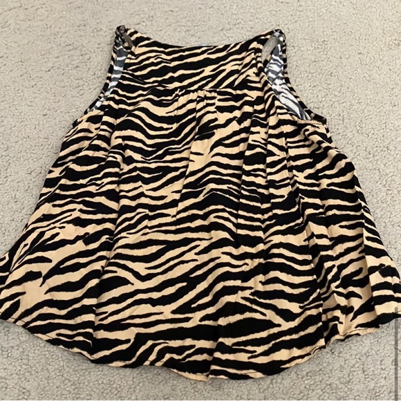 Flowy Tiger Babydoll Tank top - Picture 4 of 4